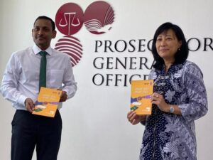 E8fjccuveaeomel 876x656