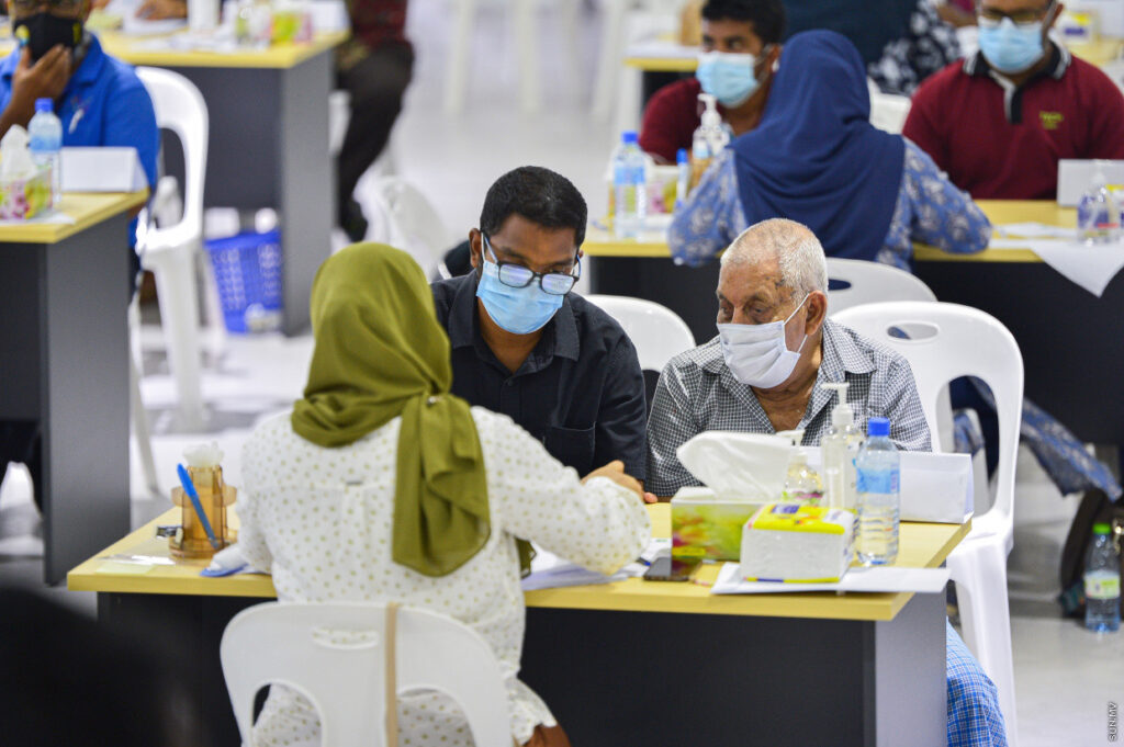 Large 162625880344m1zx