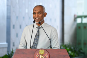 Dr. Muizzu fenvaruonline