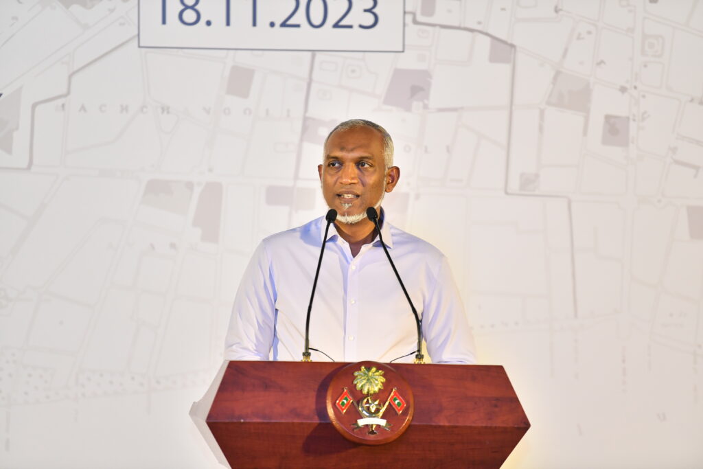 Raees Dr. Mohamed Muizzu Fenvaruonline