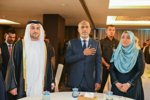 Raees Dr. Muizzu UAE fenvaruonline