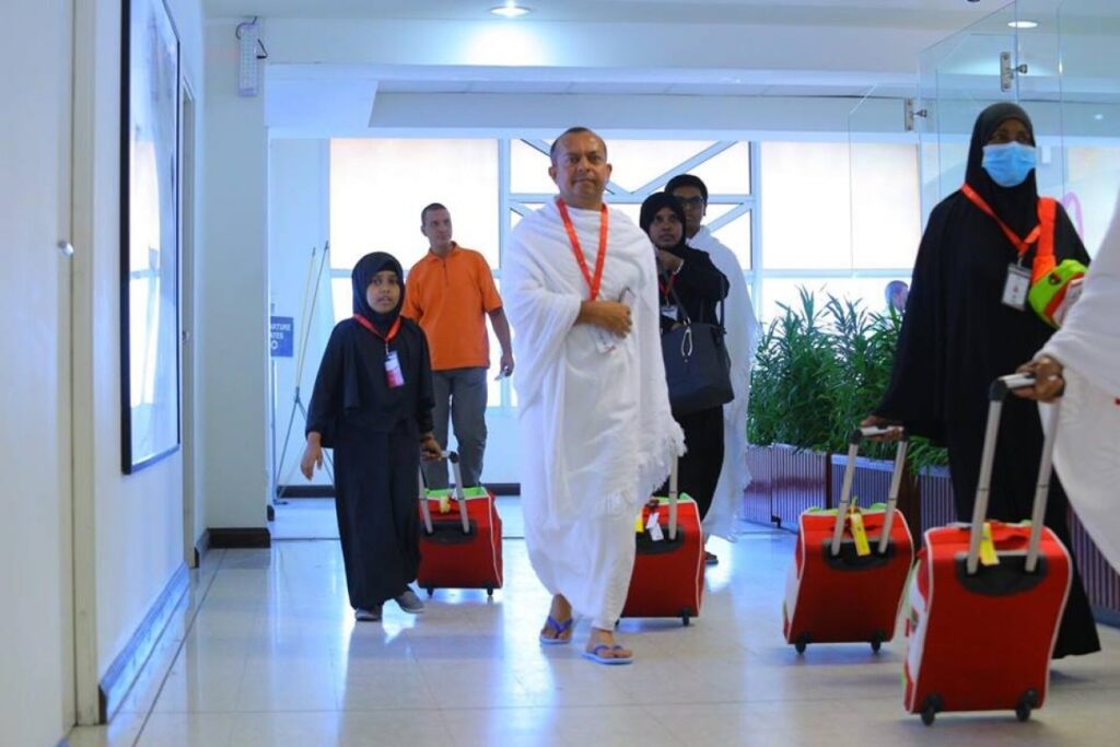 Large 148981209164uMwZ