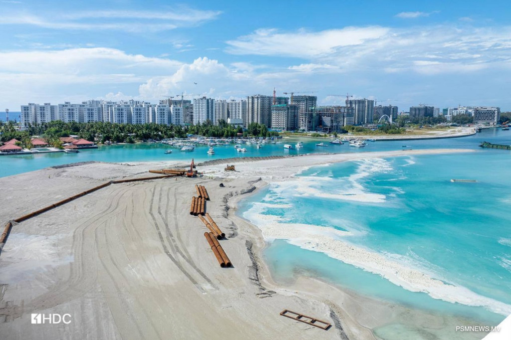 Big Y5JeqvUienb5AAWCBHv4fLtjO