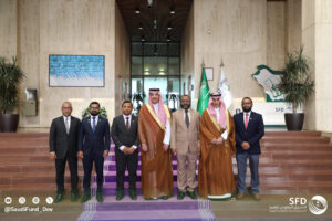 Large 171428602146C6il