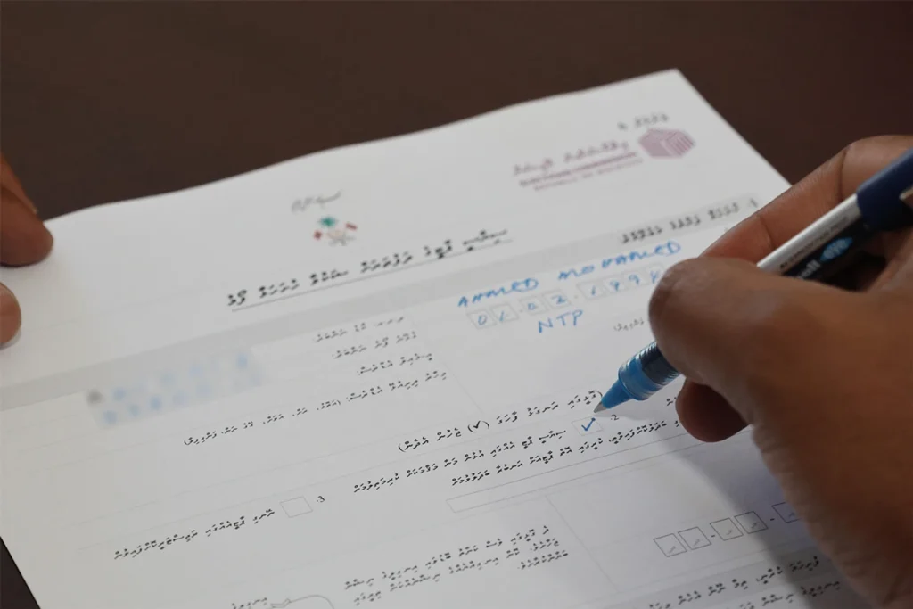 04 cdfe063072d95c85f3d3