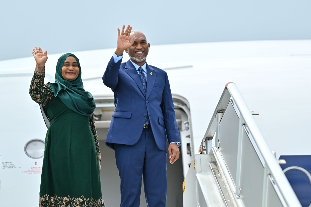 Raees ge dhekanbalun